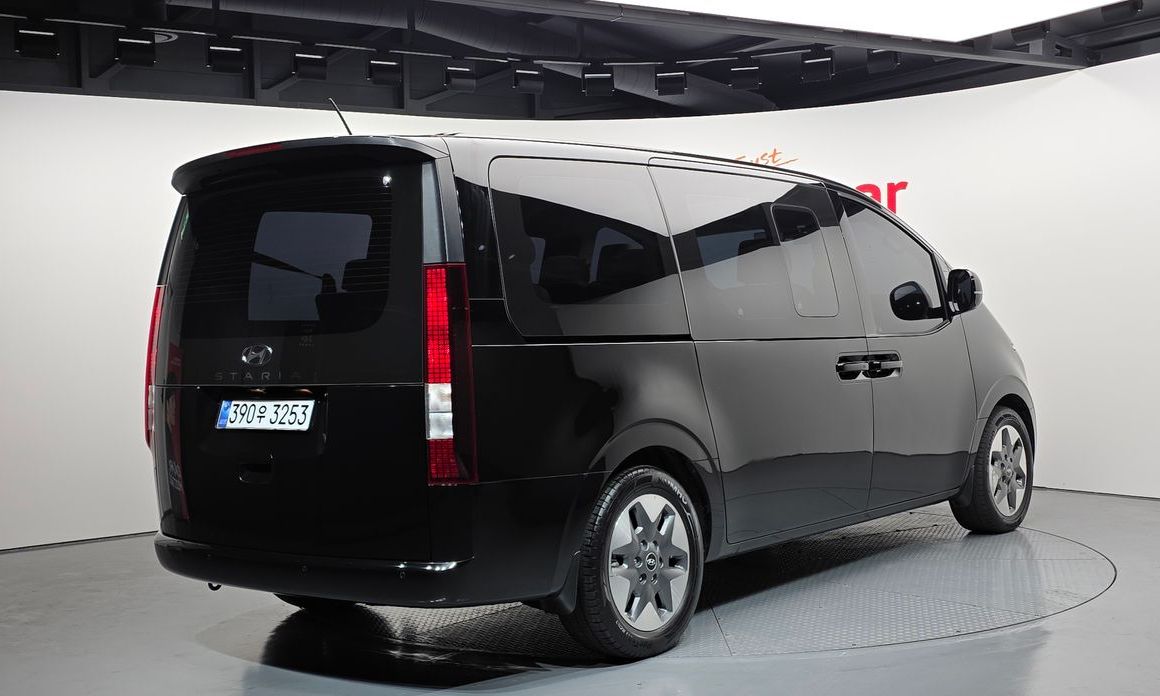 Hyundai Staria Tourer 9-Seater, 2024
