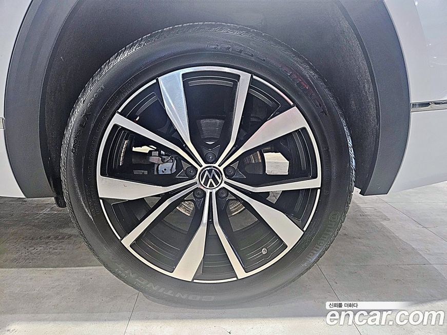 Volkswagen Atlas 2.0 TSI R-LINE 7-Seater, 2025