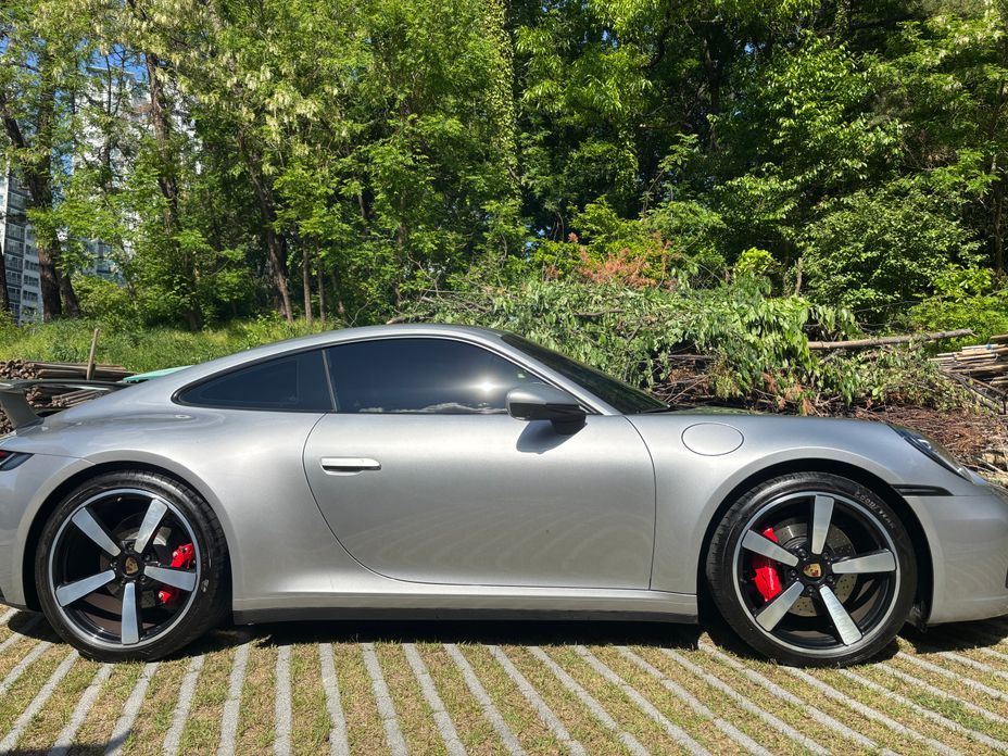 Porsche 911 Carrera 4S, 2021
