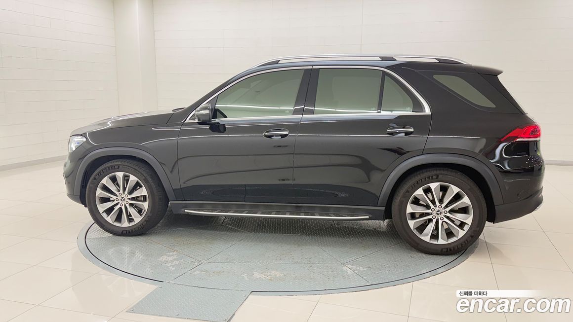 Mercedes-Benz GLE-Class GLE300d 4MATIC, 2023