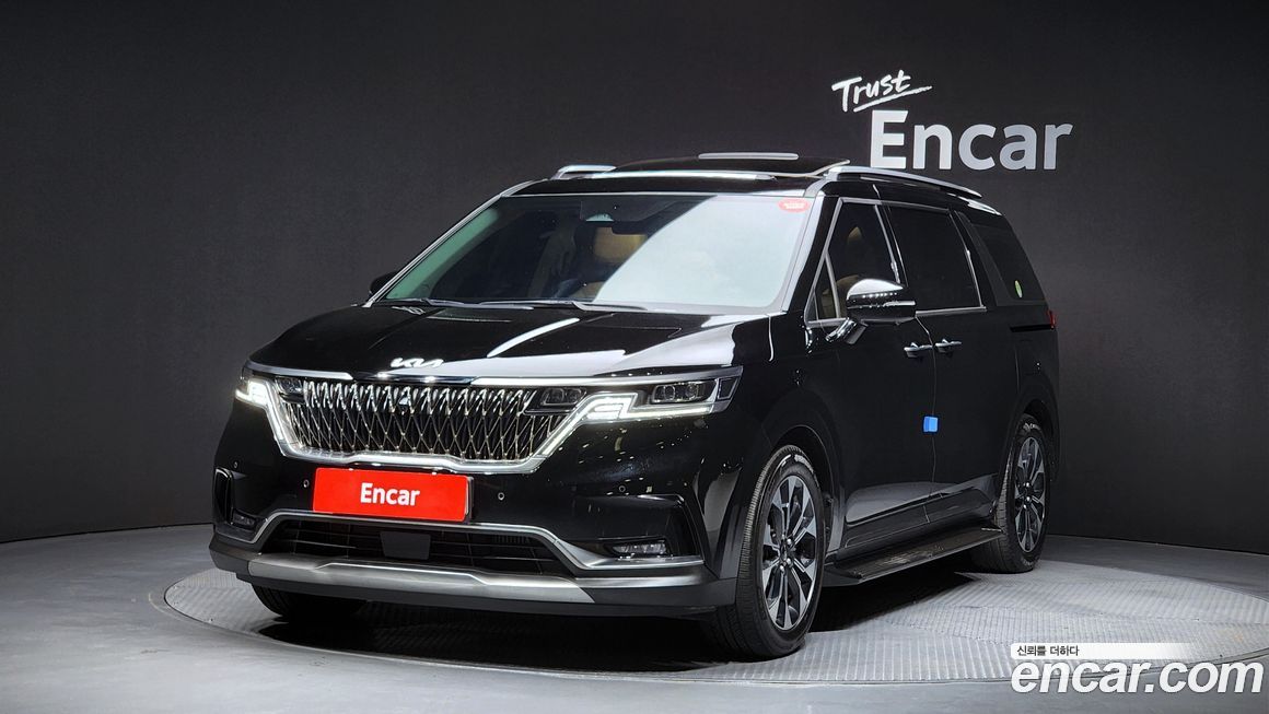Kia Carnival 9-Seater Signature, 2023