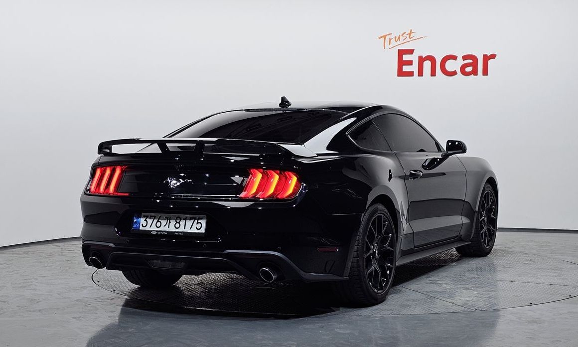 Ford Mustang Coupe, 2023