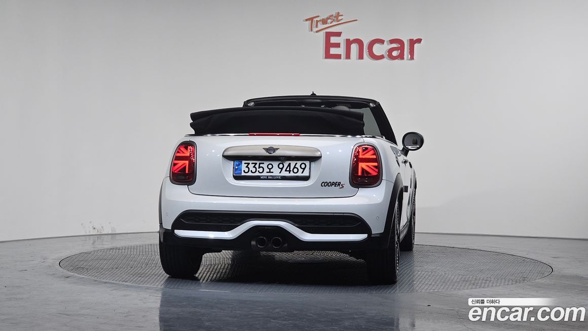Mini Cooper Convertible Resolute Edition, 2024