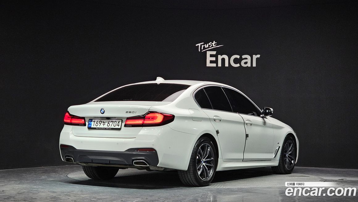 BMW 5-Series 520i M Sport, 2023