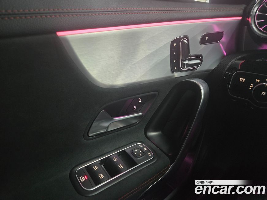 Mercedes-Benz CLA-Class CLA250 4MATIC, 2024