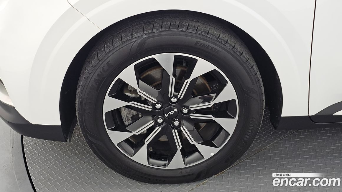 Kia Carnival 9-Seater Noblesse, 2023