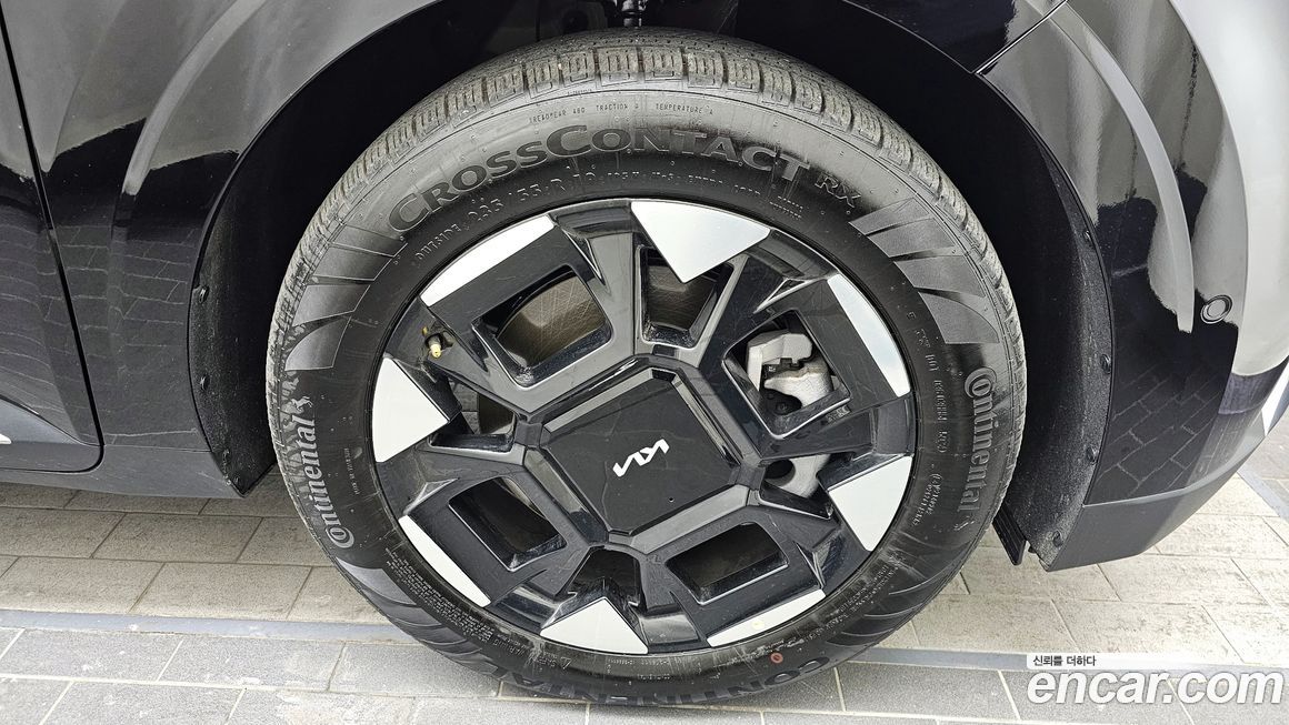 Kia Carnival 9-Seater Signature, 2025