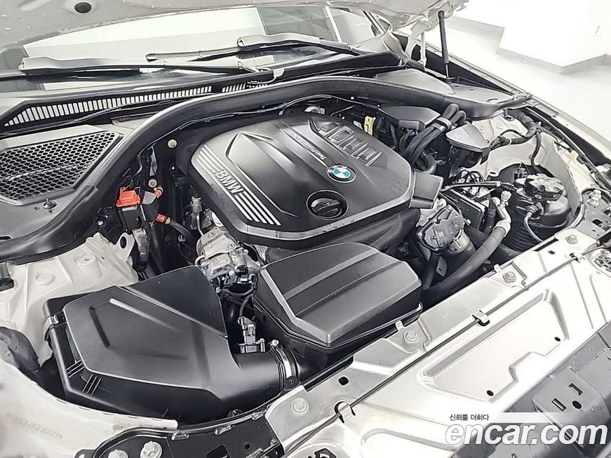 BMW 3-Series 320d Touring M Sport, 2024