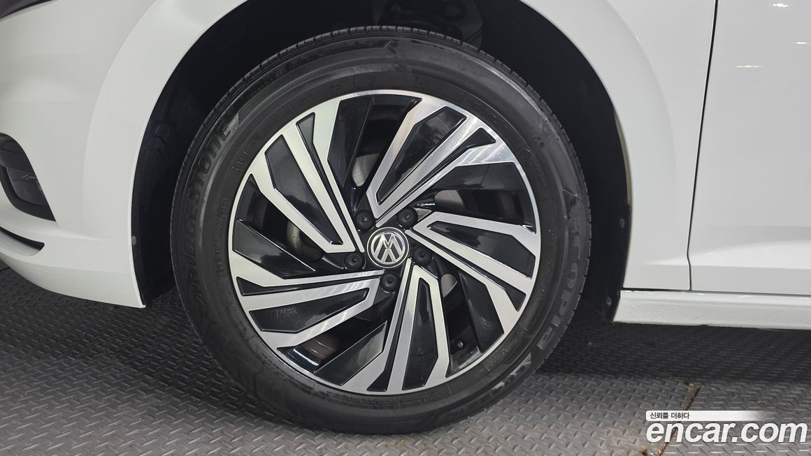 Volkswagen Jetta 1.4 TSI Prestige, 2021