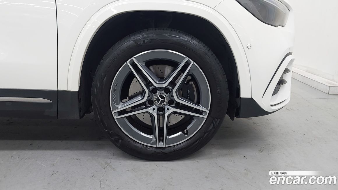 Mercedes-Benz GLA-Class GLA250 4MATIC, 2024