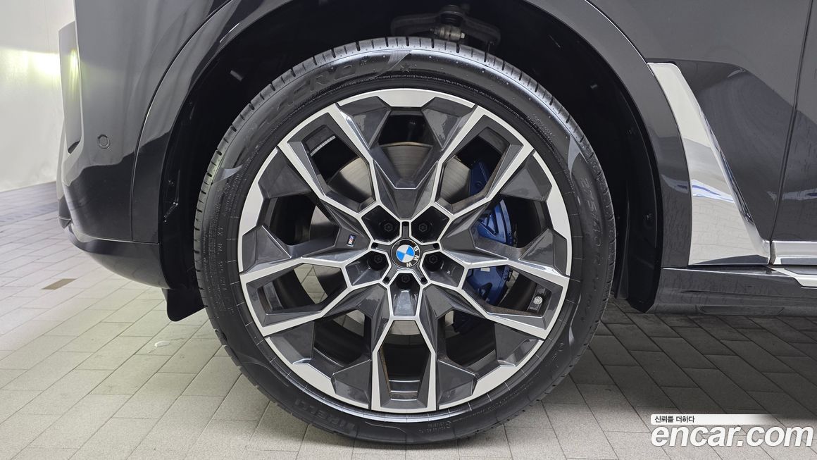 BMW X7 xDrive 40i M Sport 7STR, 2025