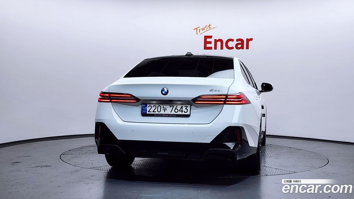 BMW 5-Series 520i M Sport, 2024