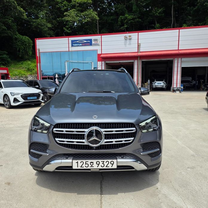 Mercedes-Benz GLE-Class GLE300d 4MATIC, 2024
