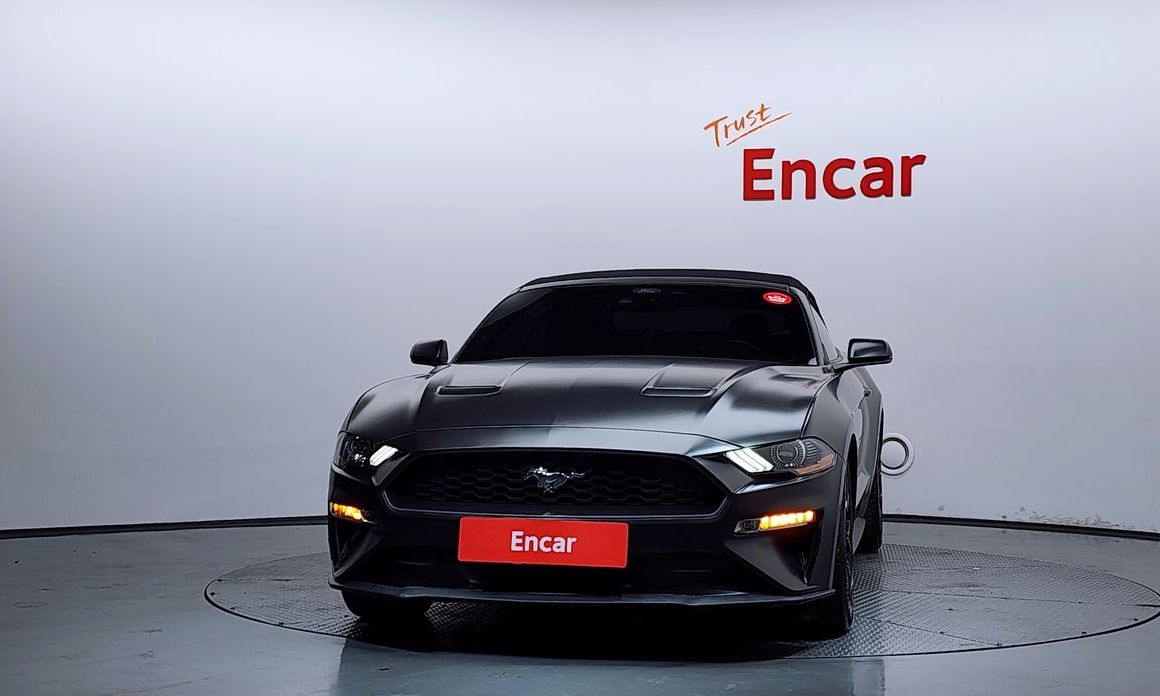 Ford Mustang Convertible, 2022