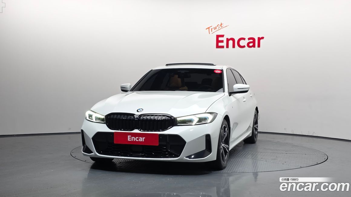 BMW 3-Series 320i M Sport, 2025