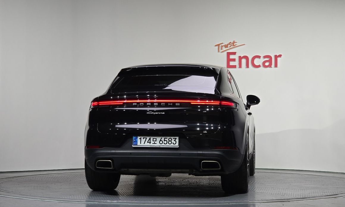 Porsche Cayenne 3.0 Coupe, 2024