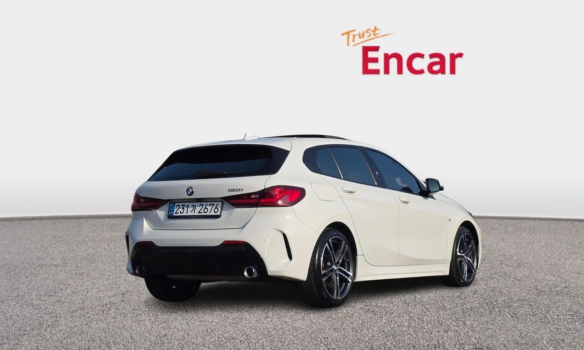 BMW 1-Series 120i M Sports, 2024