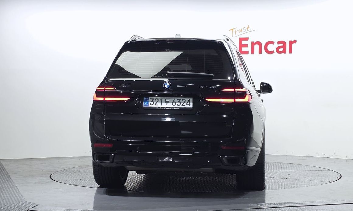 BMW X7 xDrive 40i Design Pure Excellence 7-Seater, 2025