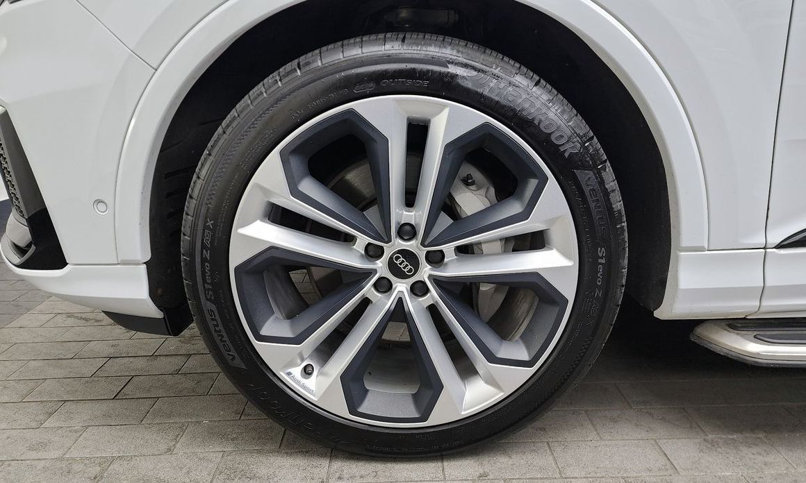 Audi Q7 55 TFSI Quattro Premium, 2023