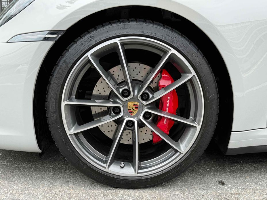 Porsche 911 Carrera 4S Cabriolet, 2023