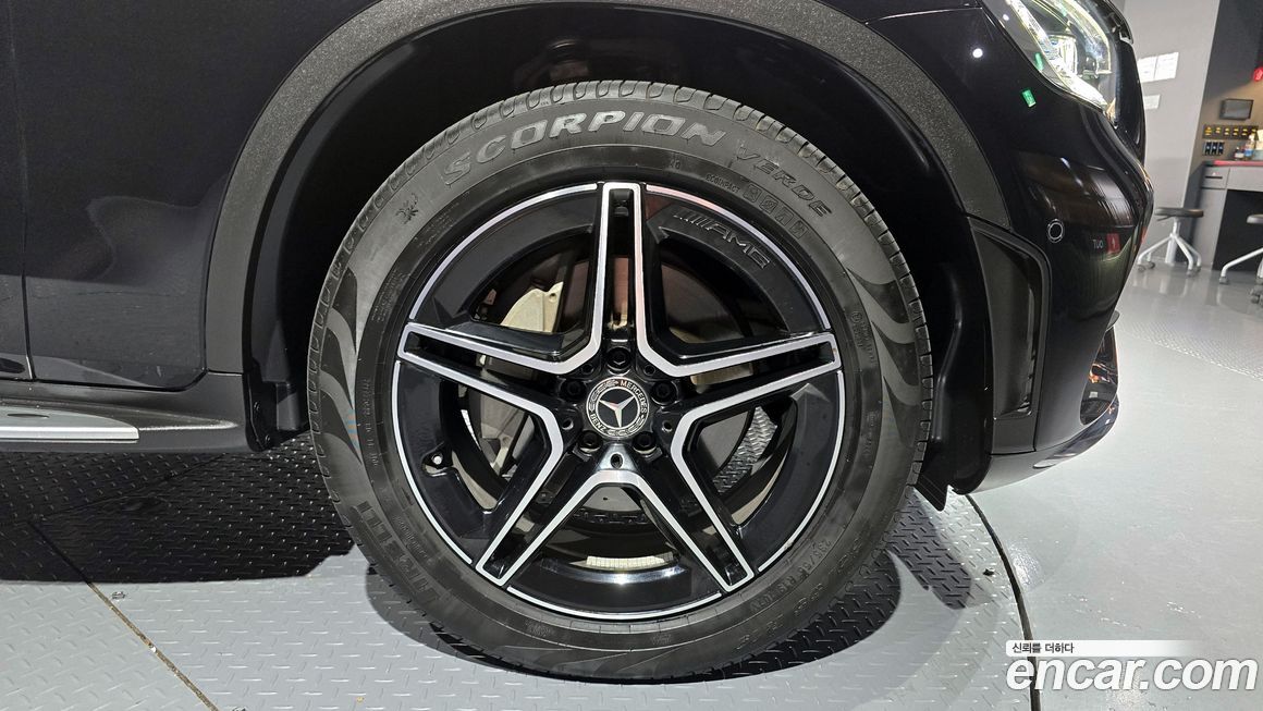 Mercedes-Benz GLC-Class GCL300 4MATIC Coupe, 2023