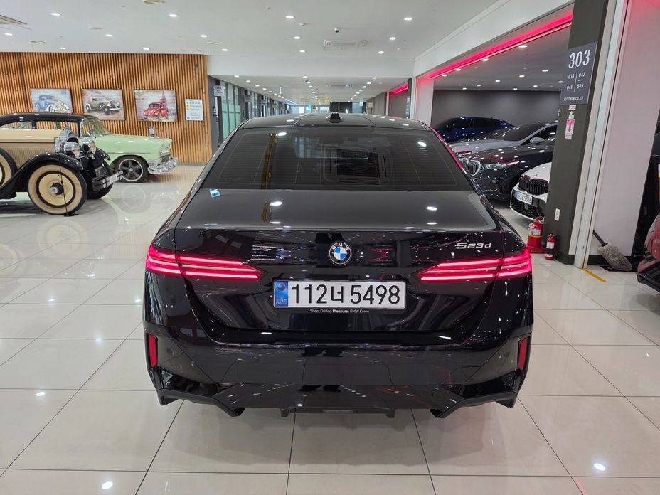 BMW 5-Series 523d M Sport, 2025