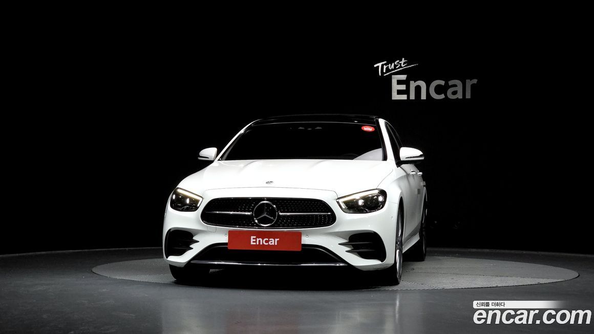 Mercedes-Benz E-Class E350 4MATIC AMG Line, 2022