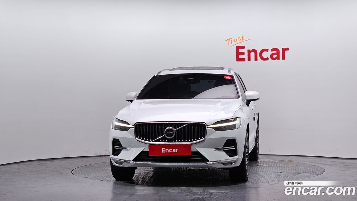 Volvo XC60 B5 Inscription, 2022