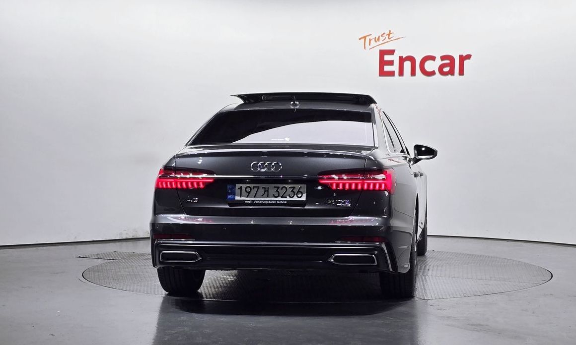 Audi A6 45 TFSI Quattro Premium, 2022