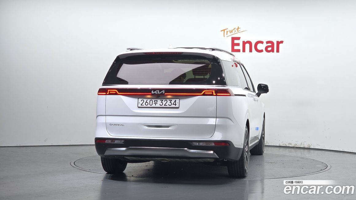 Kia Carnival 9-Seater Signature, 2023