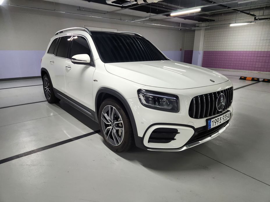 Mercedes-Benz GLB-Class AMG GLB35 4MATIC, 2025