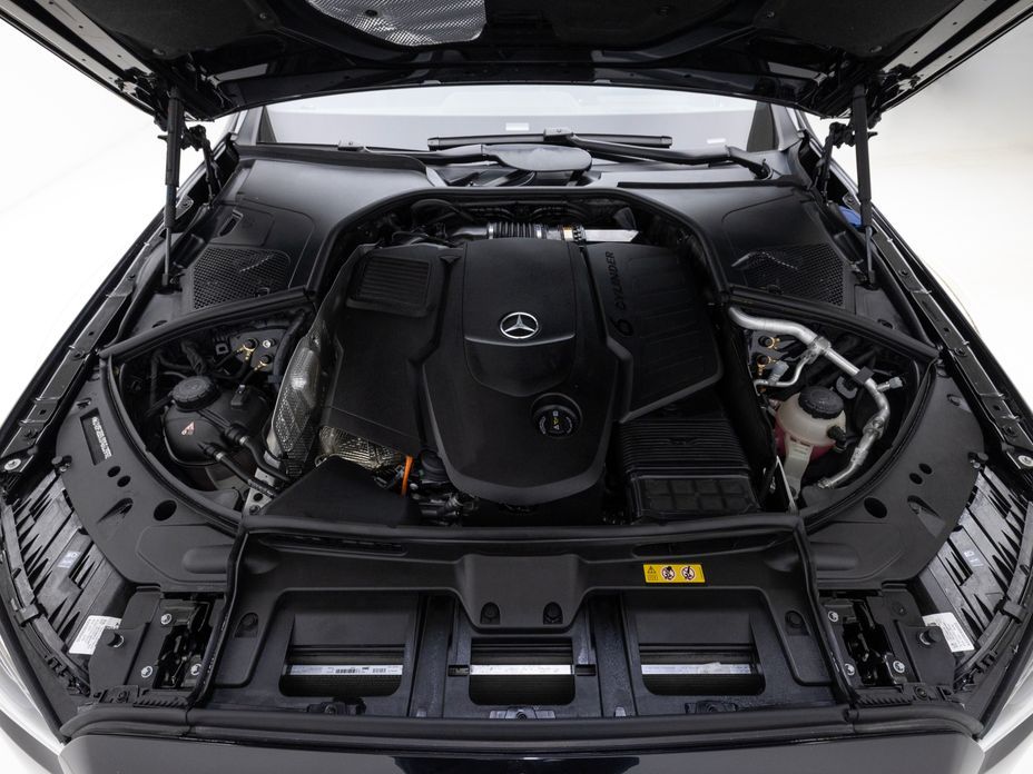 Mercedes-Benz S-Class S350 d 4MATIC, 2025