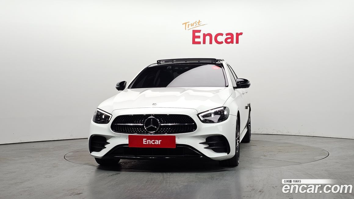Mercedes-Benz E-Class E350 4MATIC AMG Line, 2023