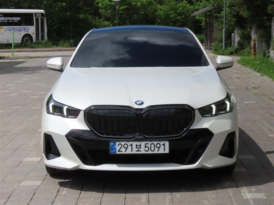 BMW 5-Series 520i Special Edition, 2026