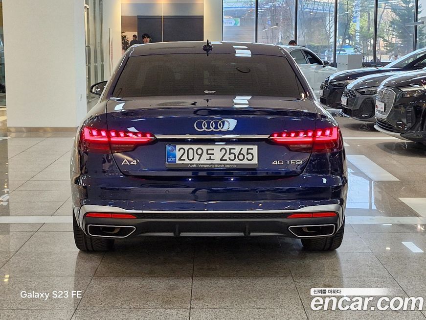 Audi A4 40 TFSI Premium, 2023