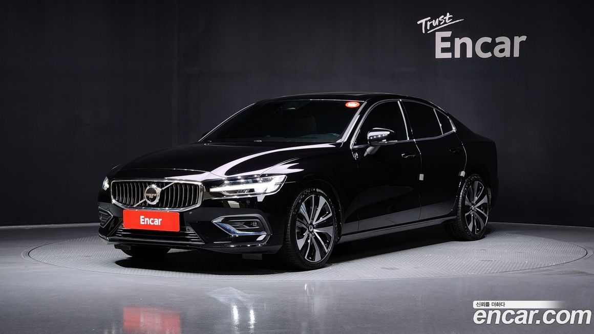 Volvo S60 B5 Ultimate Bright, 2023