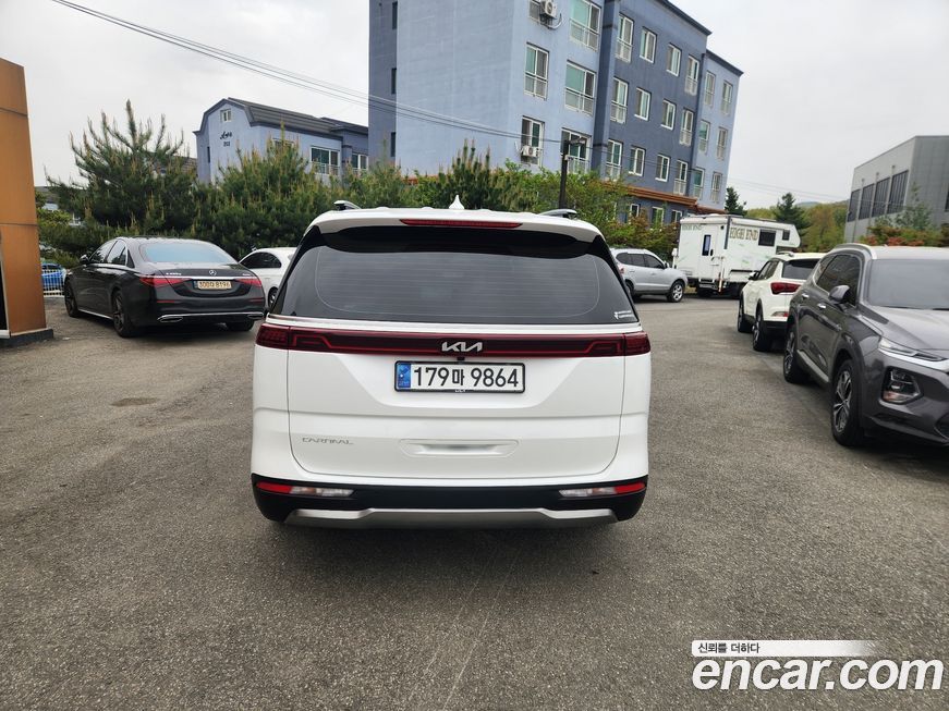 Kia Carnival 9-Seater Noblesse, 2023