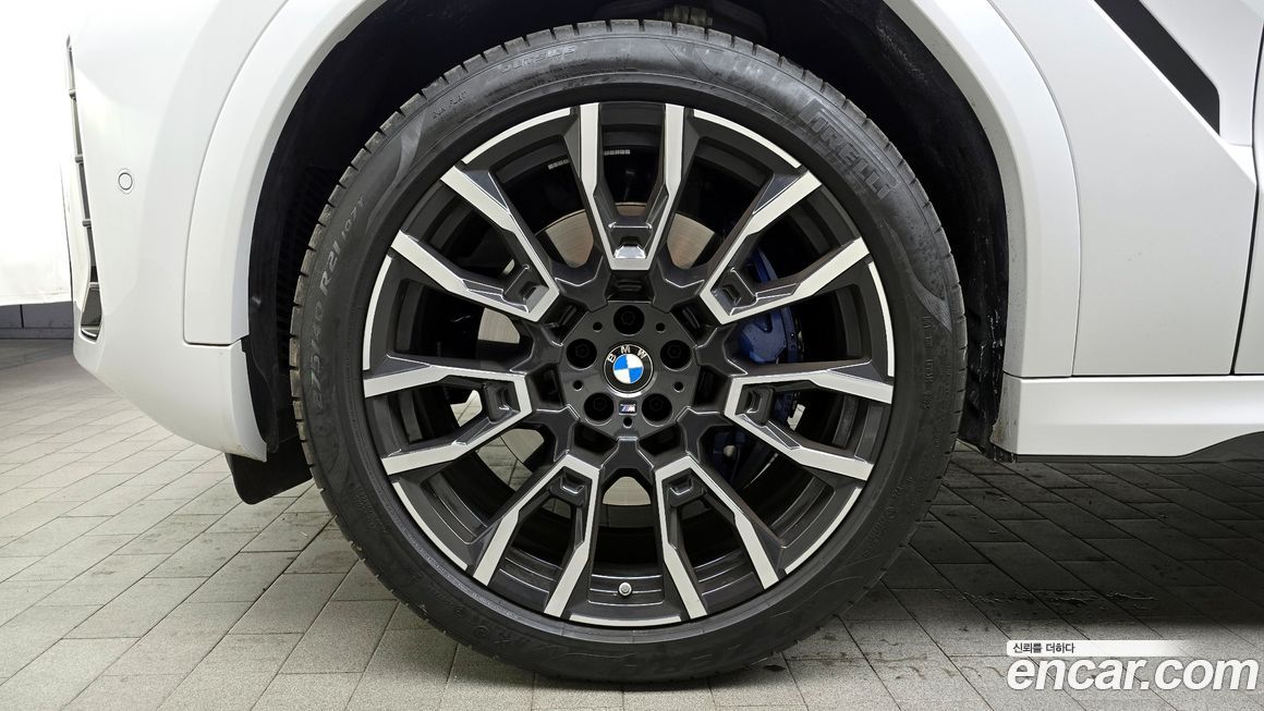 BMW X6 xDrive40i M Sport, 2025