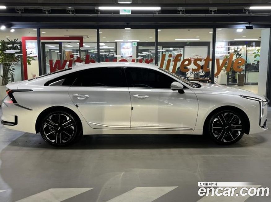 Kia K8 2.5 Gasoline 2WD, 2025