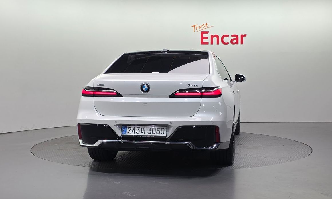 BMW 7-Series 740i xDrive M Sport, 2024