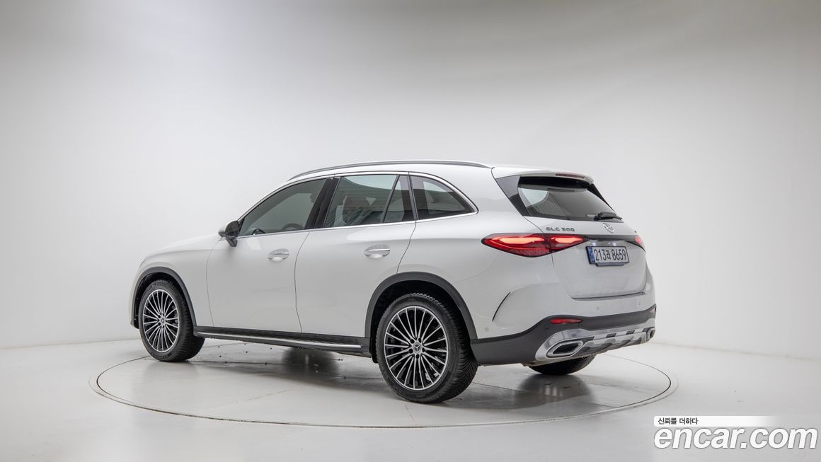 Mercedes-Benz GLC-Class GLC300 4MATIC AMG Line, 2025