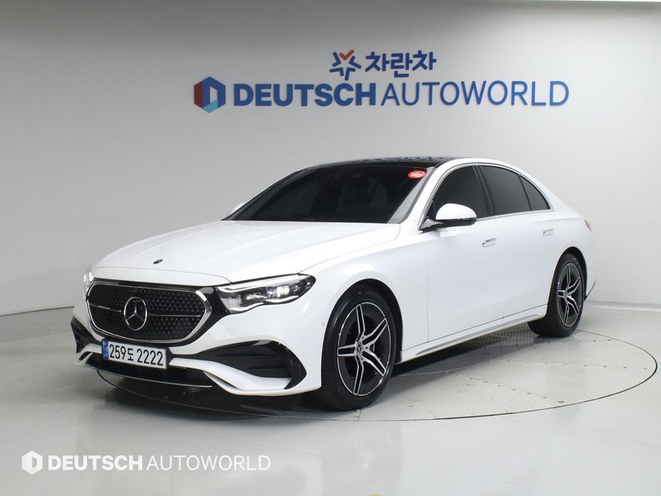 Mercedes-Benz E-Class E300 4MATIC AMG Line, 2026