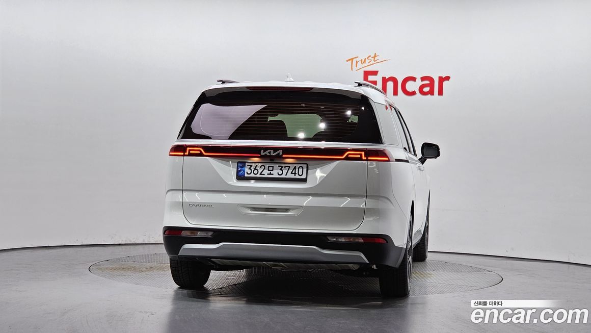 Kia Carnival 9-Seater Prestige, 2023