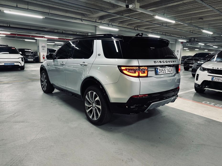 Land Rover Discovery Sport P250 Dynamic SE, 2024