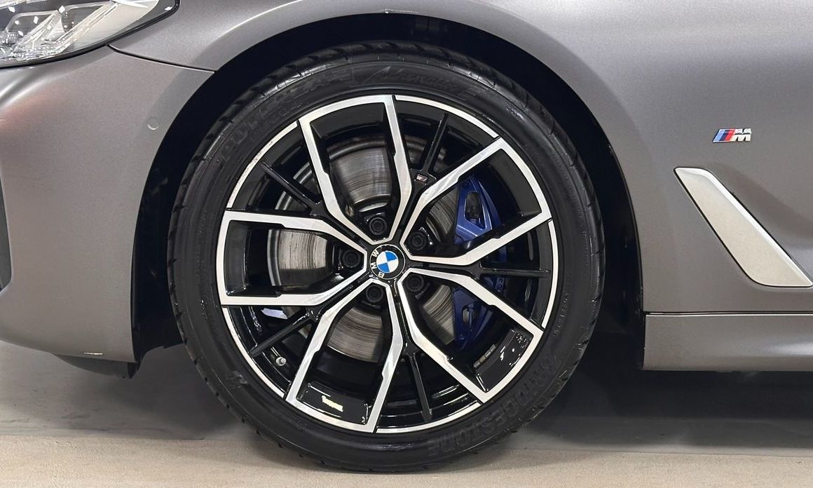 BMW 5-Series 530i M Sport Package, 2021