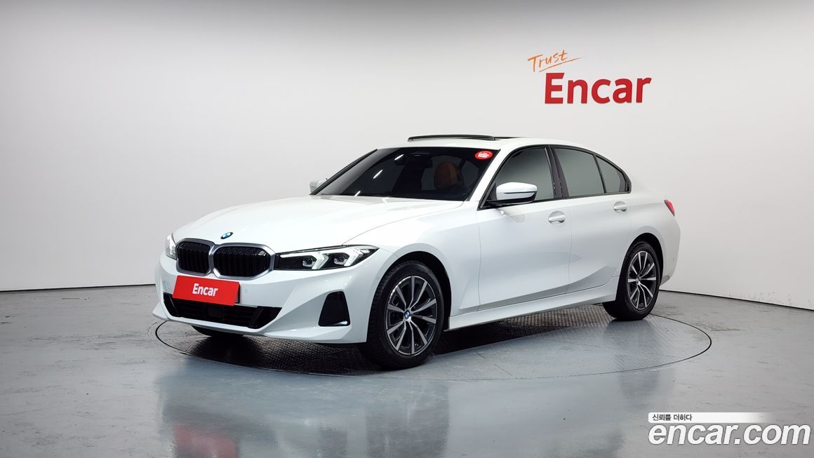 BMW 3-Series 320i, 2024