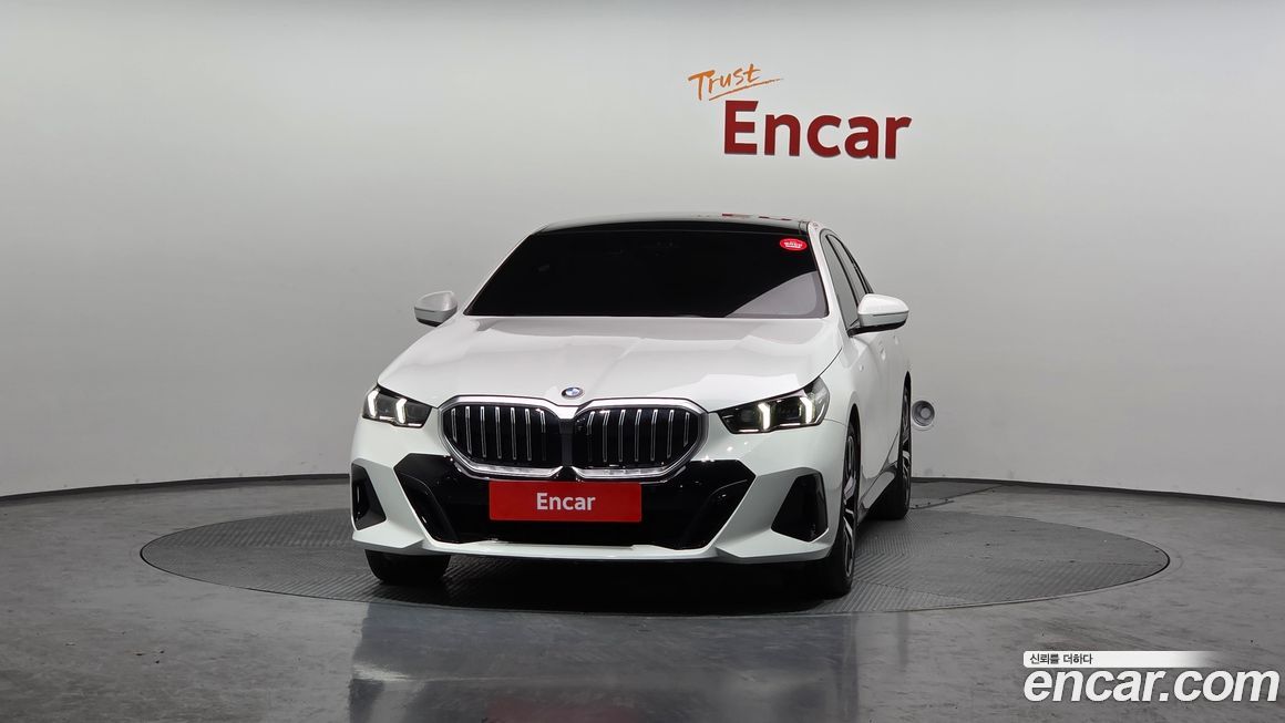 BMW 5-Series 530i xDrive M Sport, 2024