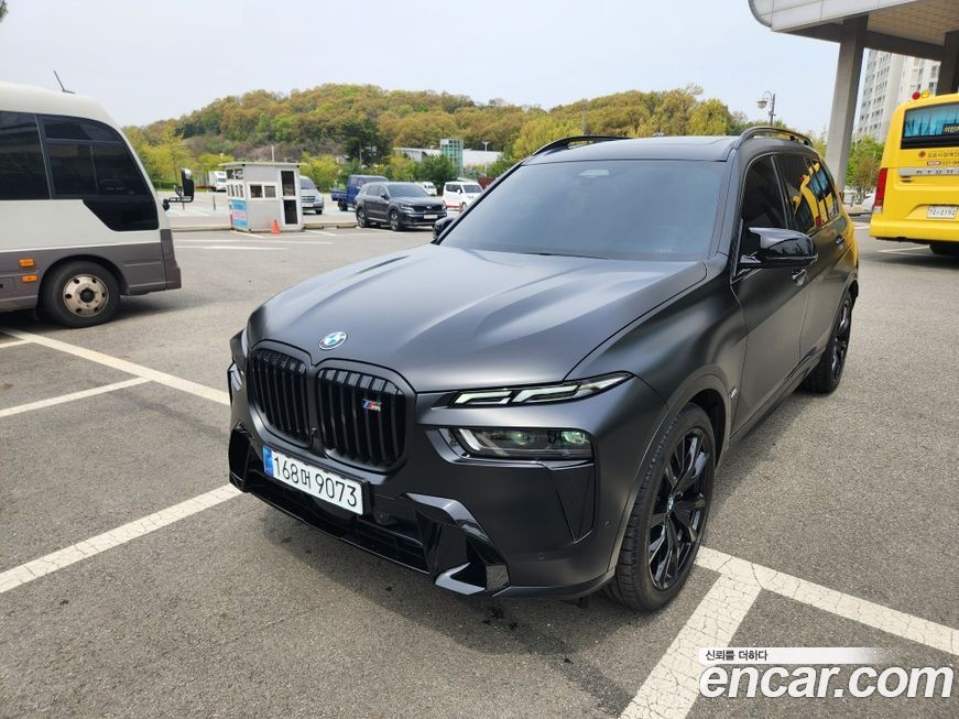 BMW X7 M60i xDrive M sport 6STR, 2025