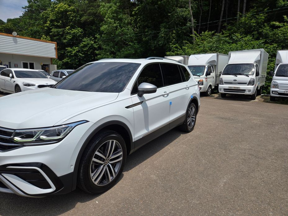 Volkswagen Tiguan 2.0 TSI R-Line, 2023