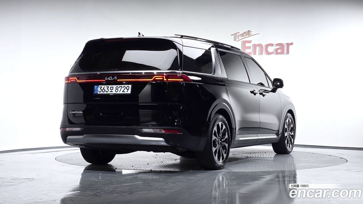 Kia Carnival 7-Seater Signature, 2022